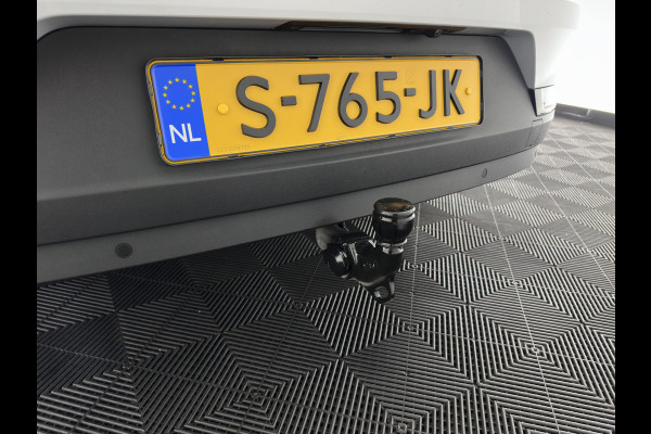Polestar 2 Standard Range Single Motor 69 kWh [3-Fase-11kW] {SOH-90%} (INCL-BTW) Aut. *PANO | FULL-LED | MEMORY-PACK | CAMERA | KEYLESS | LANE-ASSIST | DIGI-COCKPIT | CARPLAY | DAB+ | HEATED-COMFORTSEATS | CRUISE | TOWBAR | 19''ALU*