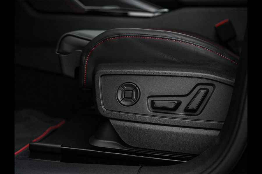 Audi Q5 E-Hybrid quattro 270KW S edition Competition | Panoramadak | 5 Jr Garantie | Luchtvering | B&O | 360 Camera | Adaptive Cruise | Memory Seat | Ambiance Interieur | Stoelverwarming V+A | Stuurverwarming | Trekhaak |