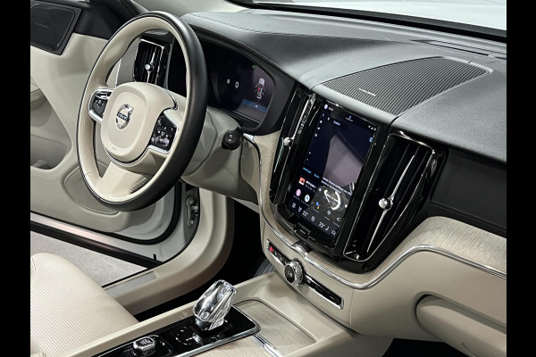 Volvo XC60 2.0 T6 Plug-in hybrid AWD Inscription Expression Luchtvering | Trekhaak | Stoel ventilatie | Massage | Open dak | Adapt. cruise | Stuur-/stoelverwarming | Memory