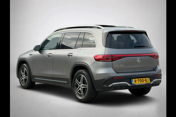 Mercedes-Benz EQB 250 AMG Line 7p. 67 kWh 93% SoH(NL-auto, 1e Eig, Dealer OndH, Panorama, SfeerV, Carplay, Camera, StoelV, Etc)