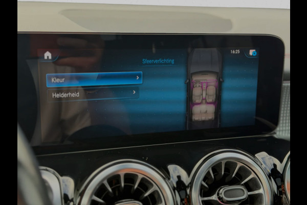 Mercedes-Benz EQB 250 AMG Line 7p. 67 kWh 93% SoH(NL-auto, 1e Eig, Dealer OndH, Panorama, SfeerV, Carplay, Camera, StoelV, Etc)