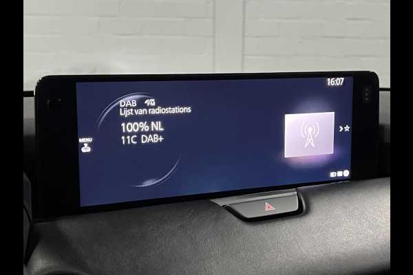 Mazda CX-80 2.5 e-SkyActiv PHEV Homura Plus 7 persoons | Open dak | Adapt. Cruise | Stoelventilatie | Stuur-/Stoelverwarming | 360 camera | Head-up | Carplay | Bose sound | Memory