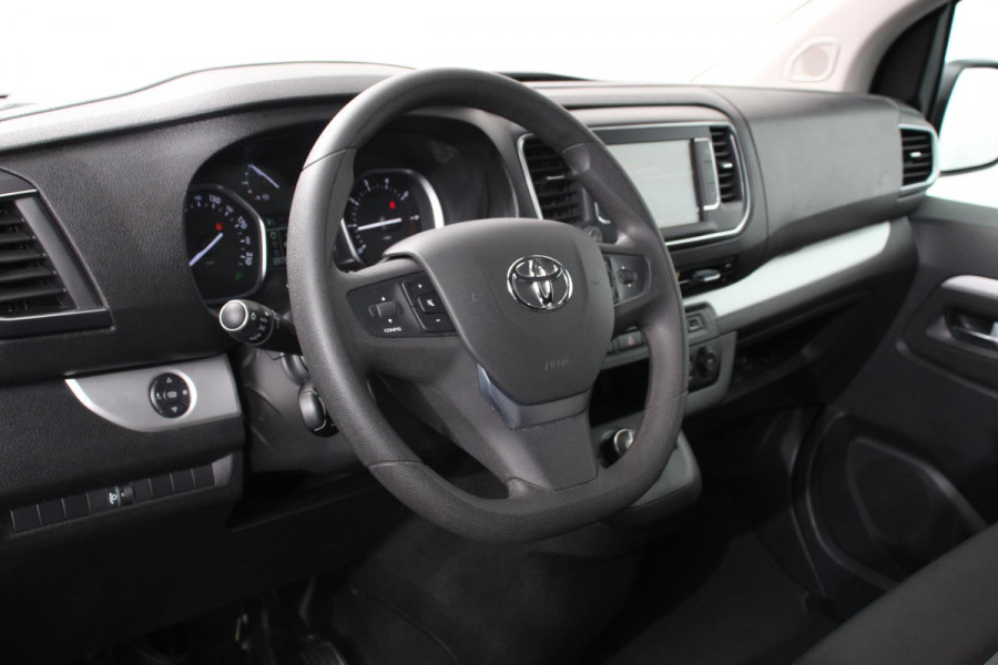 Toyota Proace Shuttle 2.0 145pk L3H1 Automaat Cool 9persoons PERSONENBUS Climate Control Camera Dab Adaptive Cruise Control Stoelverwarming Lichtmetalen velgen