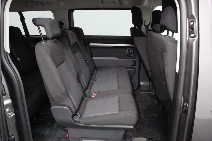 Toyota Proace Shuttle 2.0 145pk L3H1 Automaat Cool 9persoons PERSONENBUS Climate Control Camera Dab Adaptive Cruise Control Stoelverwarming Lichtmetalen velgen