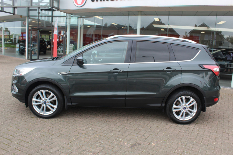 Ford Kuga 1.5 150 pk EcoBoost Titanium Mooie, chique en luxe Ford Kuga, hoge in- en uitstap ! Trekhaak, Climate Controle, Cruise Controle