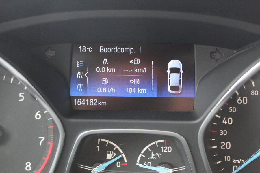 Ford FOCUS Wagon 1.0 125PK Titanium Uiterst nette wagen ! Trekhaak, Pdc, Navigatie, Cuise Controle,