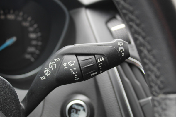 Ford FOCUS Wagon 1.0 125PK Titanium Uiterst nette wagen ! Trekhaak, Pdc, Navigatie, Cuise Controle,