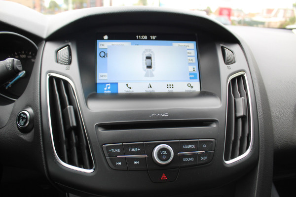 Ford FOCUS Wagon 1.0 125PK Titanium Uiterst nette wagen ! Trekhaak, Pdc, Navigatie, Cuise Controle,