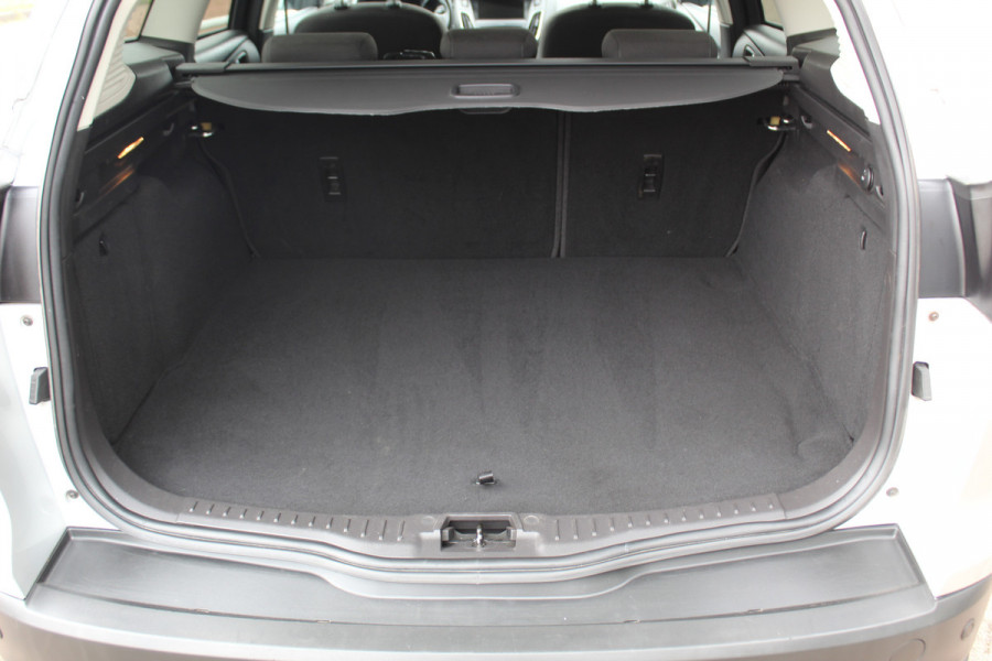 Ford FOCUS Wagon 1.0 125PK Titanium Uiterst nette wagen ! Trekhaak, Pdc, Navigatie, Cuise Controle,