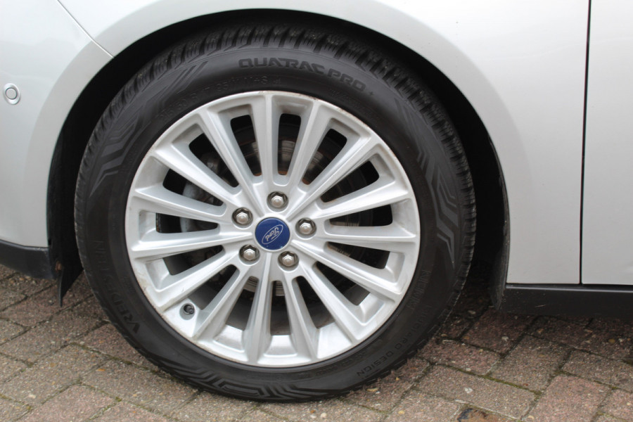 Ford FOCUS Wagon 1.0 125PK Titanium Uiterst nette wagen ! Trekhaak, Pdc, Navigatie, Cuise Controle,