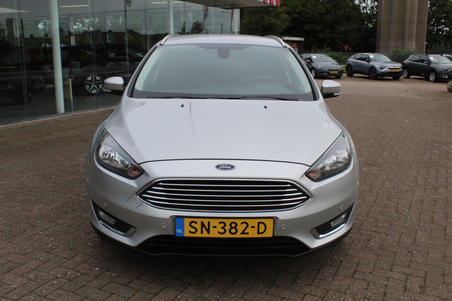 Ford FOCUS Wagon 1.0 125PK Titanium Uiterst nette wagen ! Trekhaak, Pdc, Navigatie, Cuise Controle,