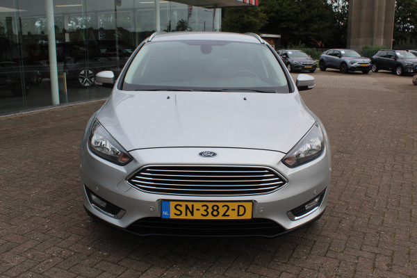 Ford FOCUS Wagon 1.0 125PK Titanium Uiterst nette wagen ! Trekhaak, Pdc, Navigatie, Cuise Controle,