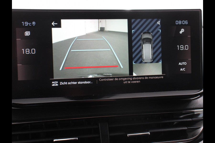 Peugeot 5008 1.2 PureTech 130pk Automaat GT Black Pack 7 zit Navigatie Apple CarPlay Android Camera Parkeerhulp Adaptive Cruise Control Stoelverwarming Electrische achterklep Climate Control Lichtmetalen velgen