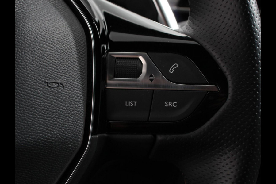 Peugeot 5008 1.2 PureTech 130pk Automaat GT Black Pack 7 zit Navigatie Apple CarPlay Android Camera Parkeerhulp Adaptive Cruise Control Stoelverwarming Electrische achterklep Climate Control Lichtmetalen velgen