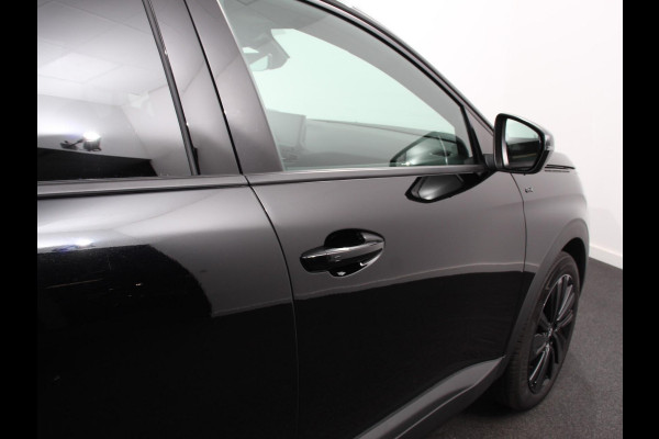 Peugeot 5008 1.2 PureTech 130pk Automaat GT Black Pack 7 zit Navigatie Apple CarPlay Android Camera Parkeerhulp Adaptive Cruise Control Stoelverwarming Electrische achterklep Climate Control Lichtmetalen velgen