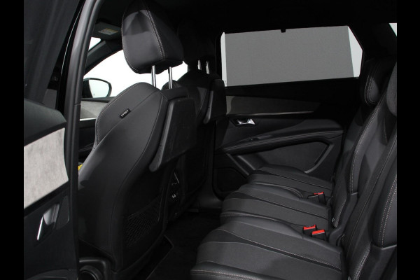 Peugeot 5008 1.2 PureTech 130pk Automaat GT Black Pack 7 zit Navigatie Apple CarPlay Android Camera Parkeerhulp Adaptive Cruise Control Stoelverwarming Electrische achterklep Climate Control Lichtmetalen velgen