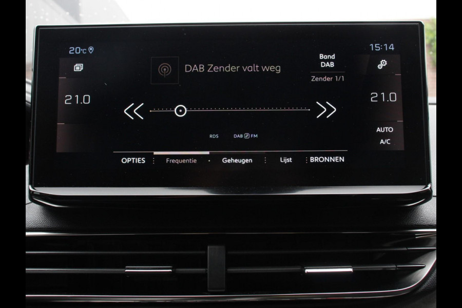 Peugeot 5008 1.2 PureTech 130pk Automaat GT Black Pack 7 zit Navigatie Apple CarPlay Android Camera Parkeerhulp Adaptive Cruise Control Stoelverwarming Electrische achterklep Climate Control Lichtmetalen velgen