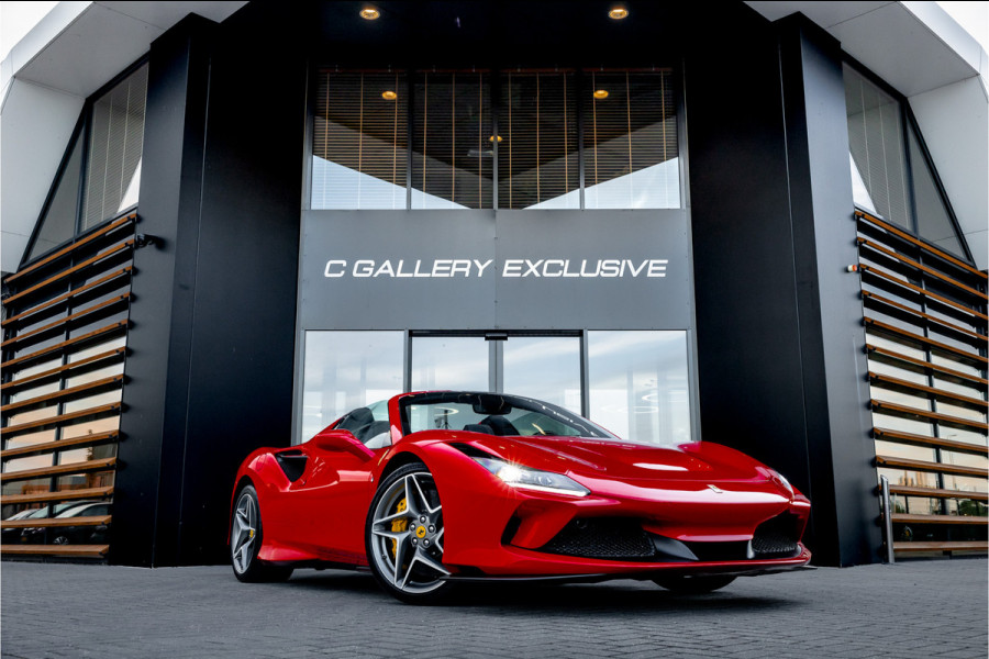 Ferrari F8 Spider 3.9 V8 HELE - Passenger Display | Lift | Carbon