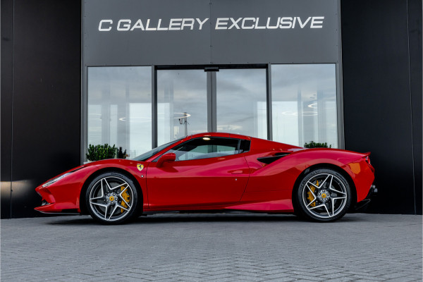 Ferrari F8 Spider 3.9 V8 HELE - Passenger Display | Lift | Carbon