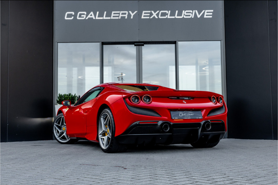 Ferrari F8 Spider 3.9 V8 HELE - Passenger Display | Lift | Carbon