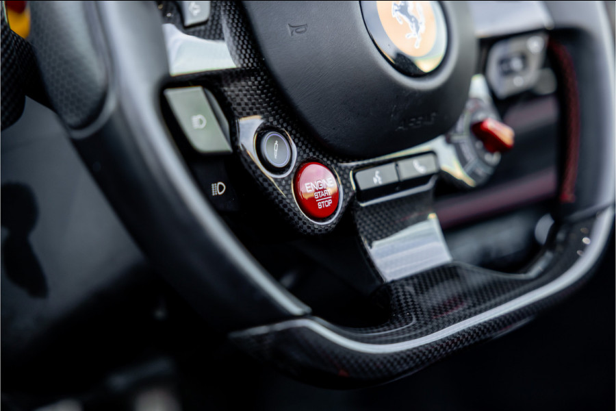 Ferrari F8 Spider 3.9 V8 HELE - Passenger Display | Lift | Carbon