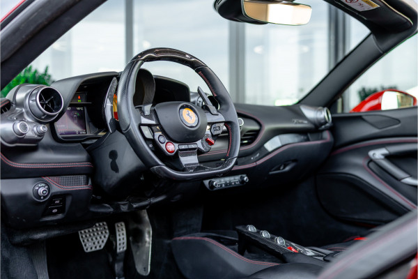 Ferrari F8 Spider 3.9 V8 HELE - Passenger Display | Lift | Carbon