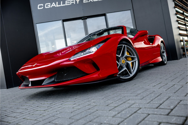 Ferrari F8 Spider 3.9 V8 HELE - Passenger Display | Lift | Carbon