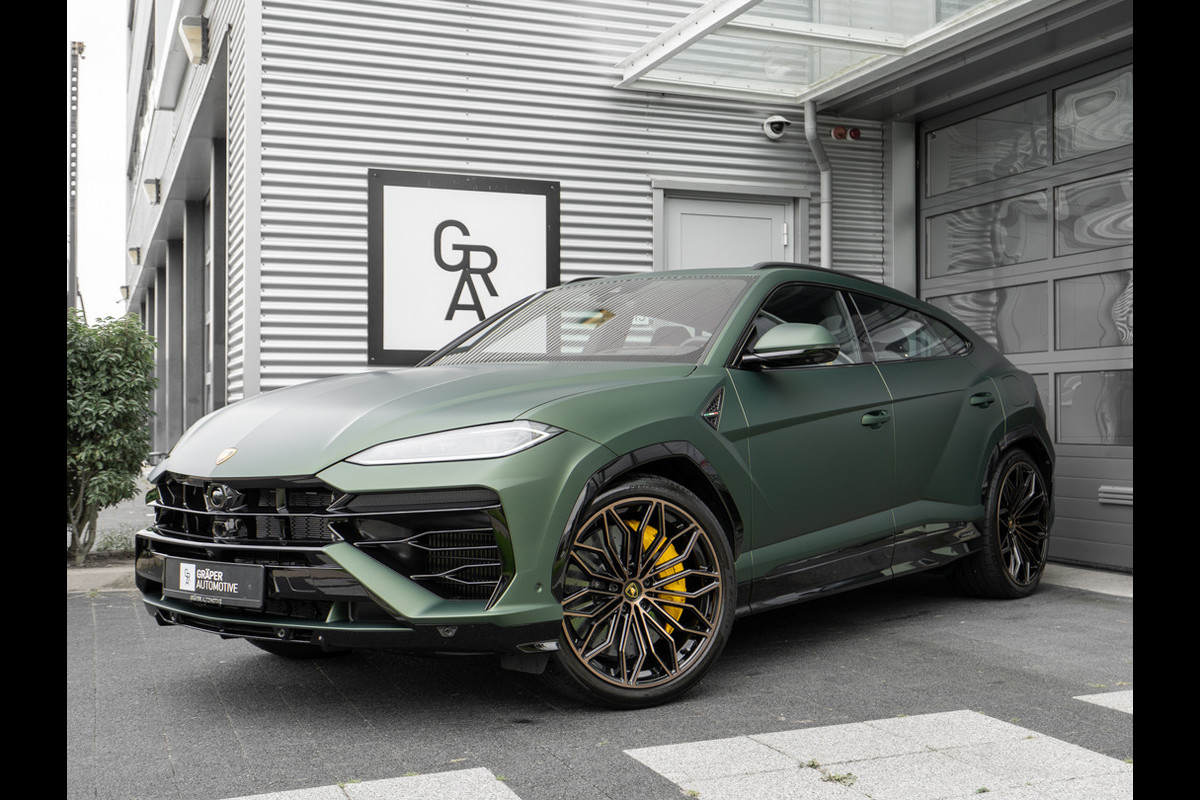 Lamborghini Urus 4.0 V8 Hybrid SE | CARBON | MATT | BTW | PANO | VOL