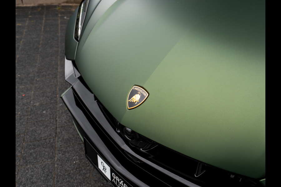 Lamborghini Urus 4.0 V8 Hybrid SE | CARBON | MATT | BTW | PANO | VOL