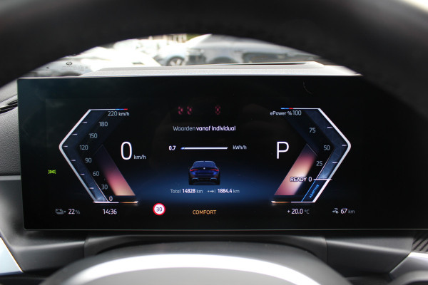BMW i4 eDrive35 High Executive 70 kWh / SoH 97,5% / 14.818 km / Trekhaak / Schuifdak / 360Camera / Head-up / Harman Kardon / Leder / 19'' / Keyless / Sfeerverlichting / Stuur+Stoelverwarming / Dodehoek / DAB / ACC
