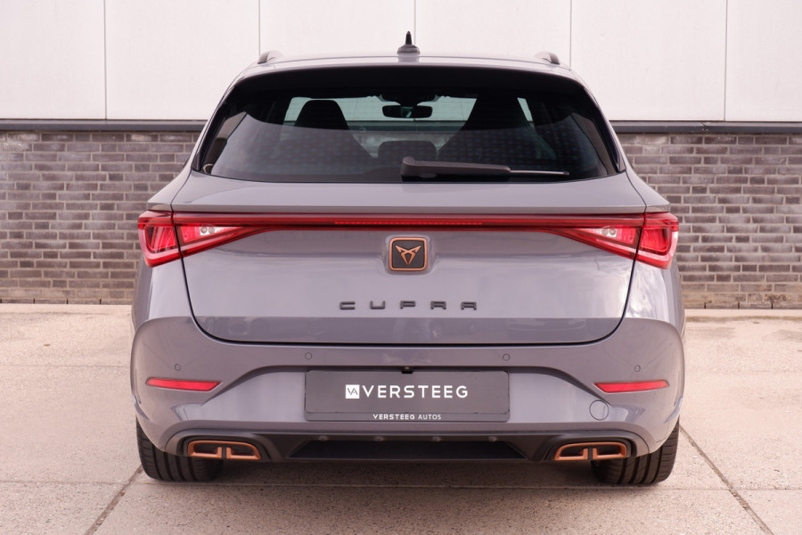 CUPRA Leon Sportstourer 1.4 e-Hybrid VZ 245PK | Sfeerverlichting | Camera | Carplay | LED |