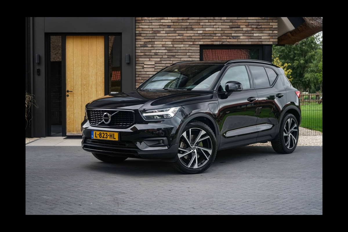 Volvo XC40 R-Design T5 Recharge 1.5 T5 PHEV 262PK Memory/ACC/Trkhk/RCam/Black-line