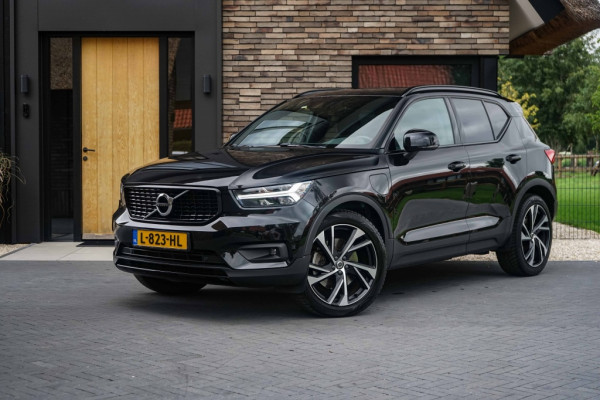 Volvo XC40 R-Design T5 Recharge 1.5 T5 PHEV 262PK Memory/ACC/Trkhk/RCam/Black-line