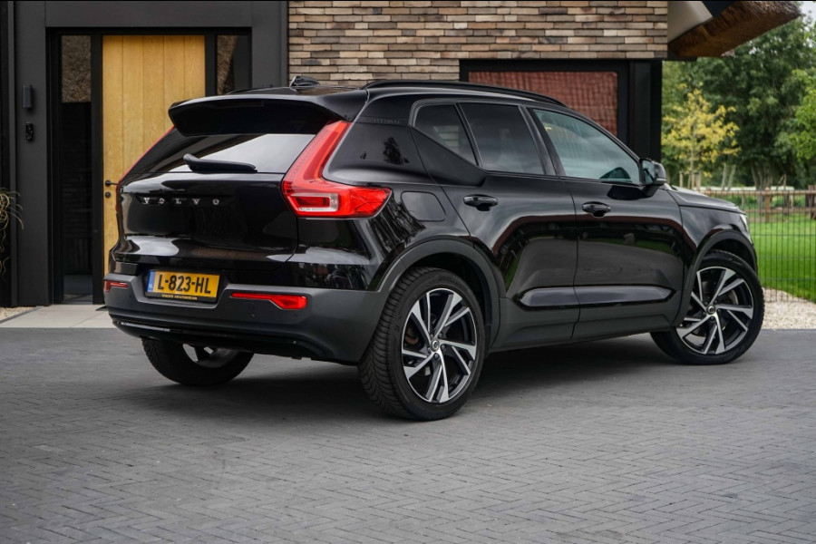 Volvo XC40 R-Design T5 Recharge 1.5 T5 PHEV 262PK Memory/ACC/Trkhk/RCam/Black-line