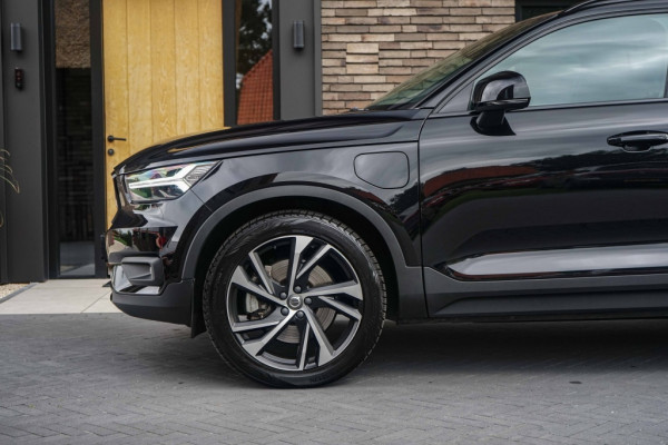 Volvo XC40 R-Design T5 Recharge 1.5 T5 PHEV 262PK Memory/ACC/Trkhk/RCam/Black-line