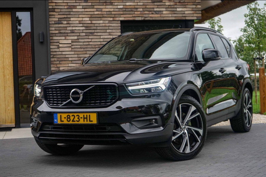Volvo XC40 R-Design T5 Recharge 1.5 T5 PHEV 262PK Memory/ACC/Trkhk/RCam/Black-line