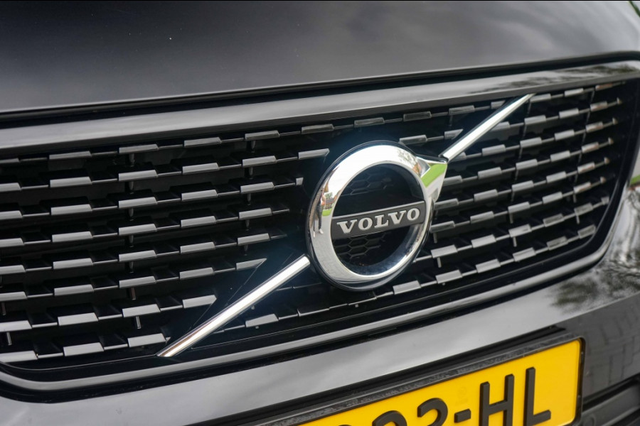 Volvo XC40 R-Design T5 Recharge 1.5 T5 PHEV 262PK Memory/ACC/Trkhk/RCam/Black-line