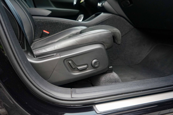 Volvo XC40 R-Design T5 Recharge 1.5 T5 PHEV 262PK Memory/ACC/Trkhk/RCam/Black-line
