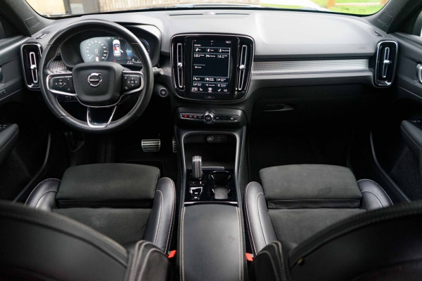 Volvo XC40 R-Design T5 Recharge 1.5 T5 PHEV 262PK Memory/ACC/Trkhk/RCam/Black-line