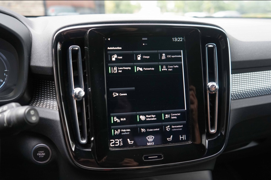 Volvo XC40 R-Design T5 Recharge 1.5 T5 PHEV 262PK Memory/ACC/Trkhk/RCam/Black-line