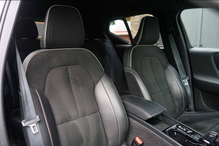 Volvo XC40 R-Design T5 Recharge 1.5 T5 PHEV 262PK Memory/ACC/Trkhk/RCam/Black-line