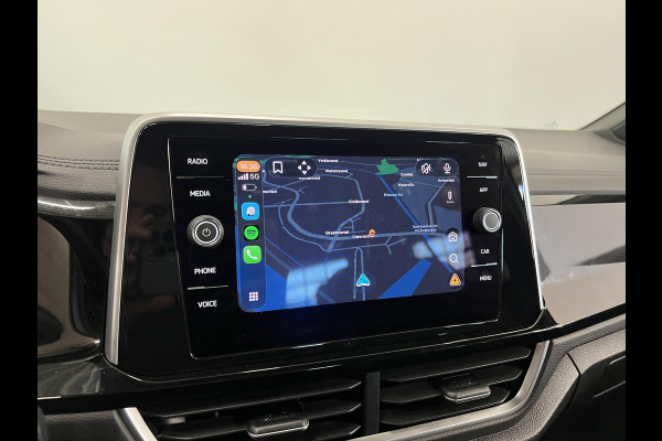 Volkswagen T-Roc 1.5 TSI 150PK R-Line Business Automaat Camera Navigatie Adaptive Cruise Control Apple Carplay Stoelverwarming Full LED Park Assist Digital Cockpit