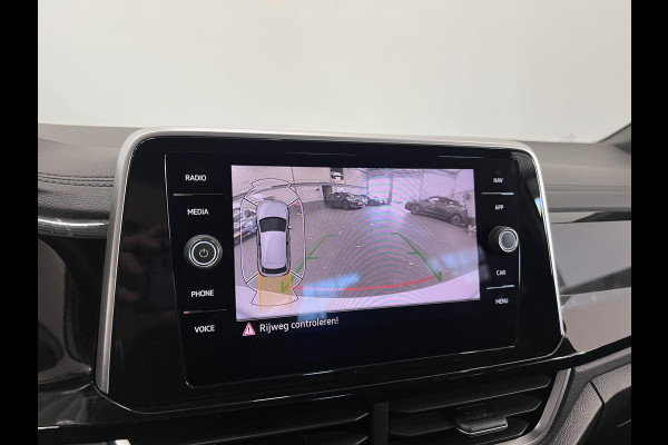 Volkswagen T-Roc 1.5 TSI 150PK R-Line Business Automaat Camera Navigatie Adaptive Cruise Control Apple Carplay Stoelverwarming Full LED Park Assist Digital Cockpit