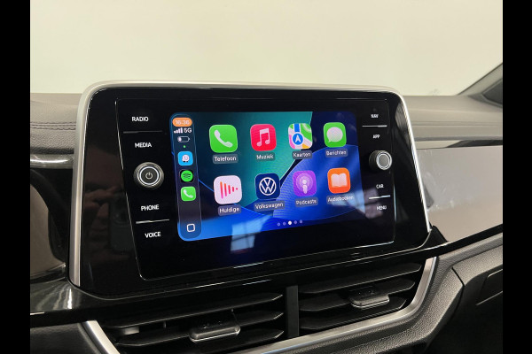 Volkswagen T-Roc 1.5 TSI 150PK R-Line Business Automaat Camera Navigatie Adaptive Cruise Control Apple Carplay Stoelverwarming Full LED Park Assist Digital Cockpit
