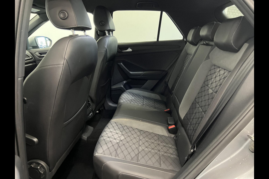 Volkswagen T-Roc 1.5 TSI 150PK R-Line Business Automaat Camera Navigatie Adaptive Cruise Control Apple Carplay Stoelverwarming Full LED Park Assist Digital Cockpit