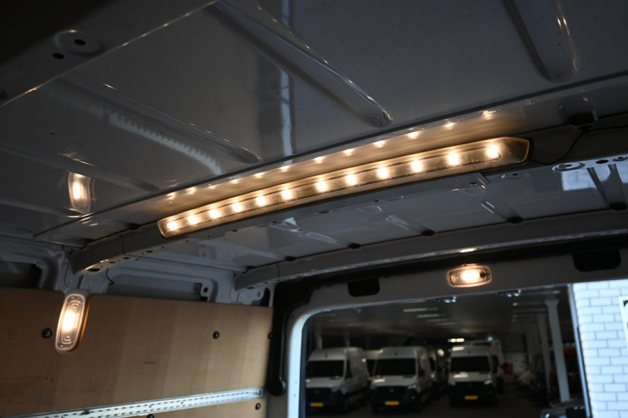 Mercedes-Benz Sprinter 317 CDI L3H2 Pro LED, MBUX navigatie met camera en parkeerpakket, Etc.
