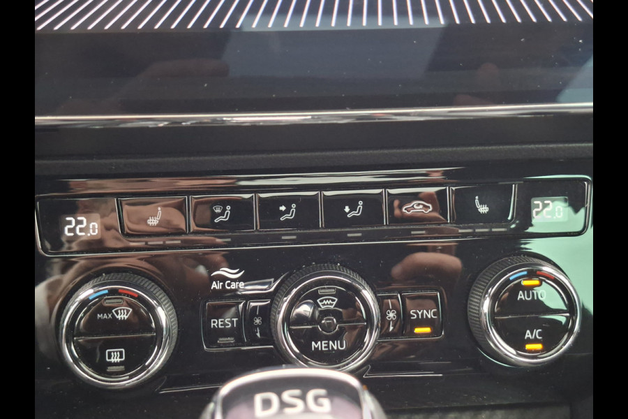 Škoda Superb Combi 1.5 TSI ACT Sportline Pano Trekhaak Canton Memory Alcantara Adap.Cruise VOL!
