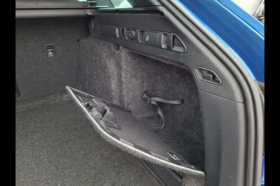 Škoda Superb Combi 1.5 TSI ACT Sportline Pano Trekhaak Canton Memory Alcantara Adap.Cruise VOL!