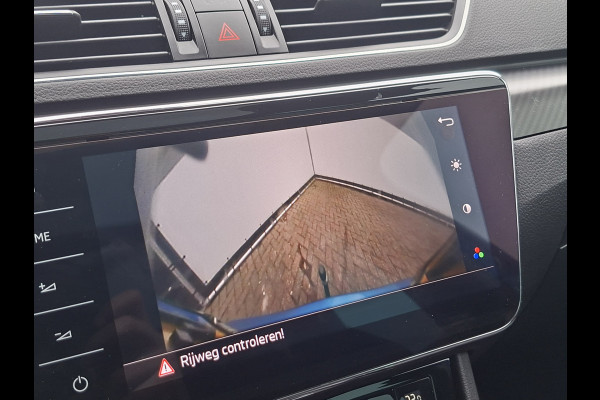 Škoda Superb Combi 1.5 TSI ACT Sportline Pano Trekhaak Canton Memory Alcantara Adap.Cruise VOL!