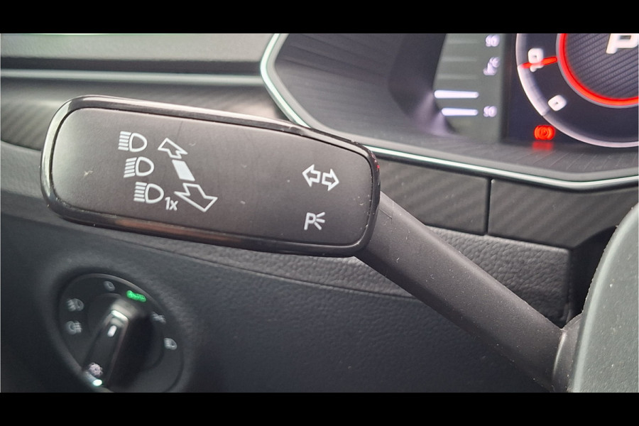 Škoda Superb Combi 1.5 TSI ACT Sportline Pano Trekhaak Canton Memory Alcantara Adap.Cruise VOL!